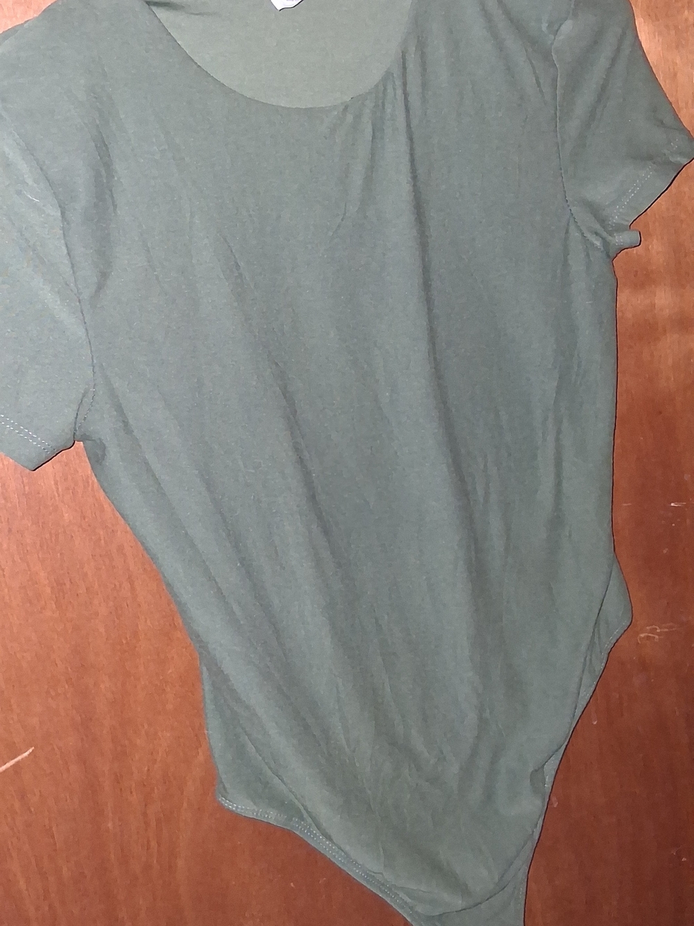 No Boundaries Olive Green Short Sleeve Crew Neck Tee